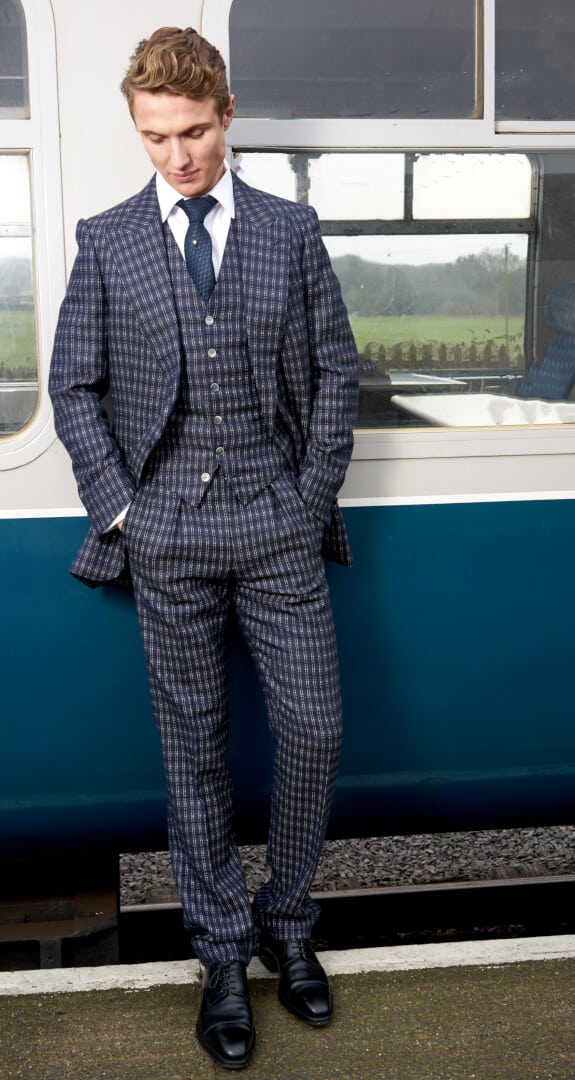 Menswear Three Piece Suits - Image 5