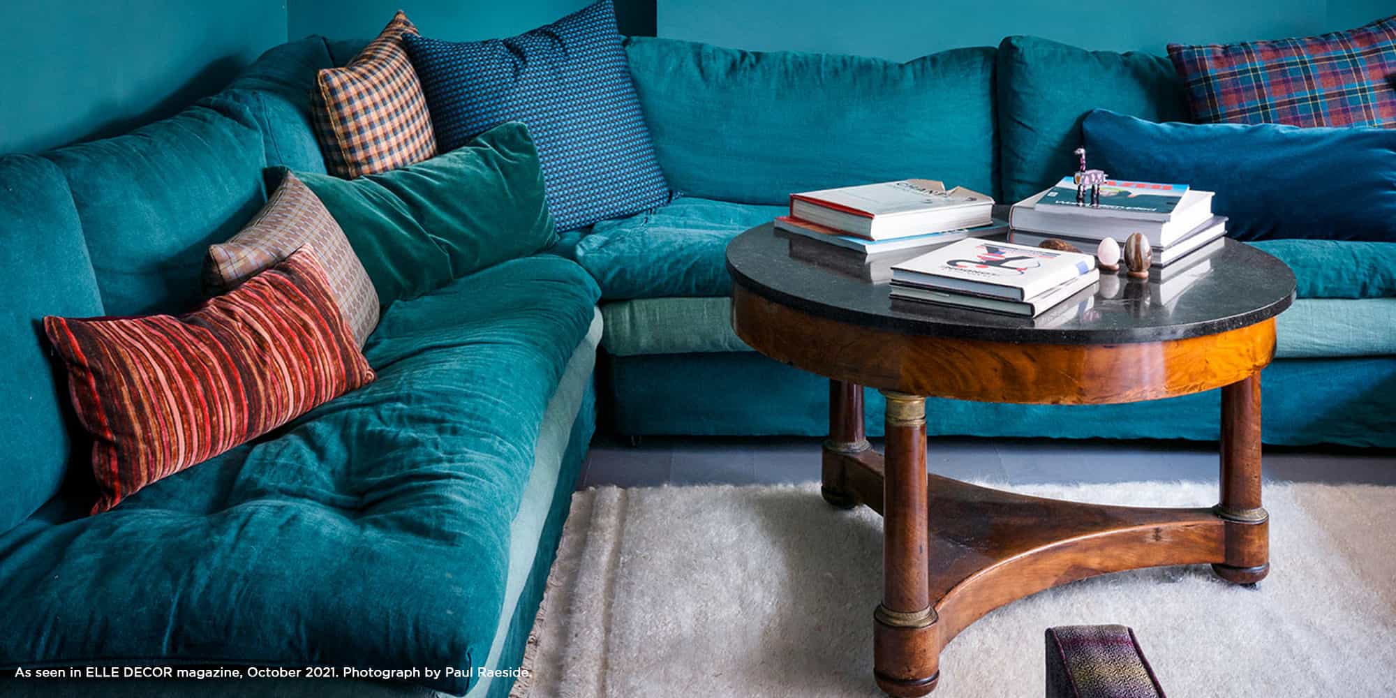 Dashing-Tweeds-ELLE-DECOR-magazine-October-2021-Photograph-by-Paul-Raeside-1